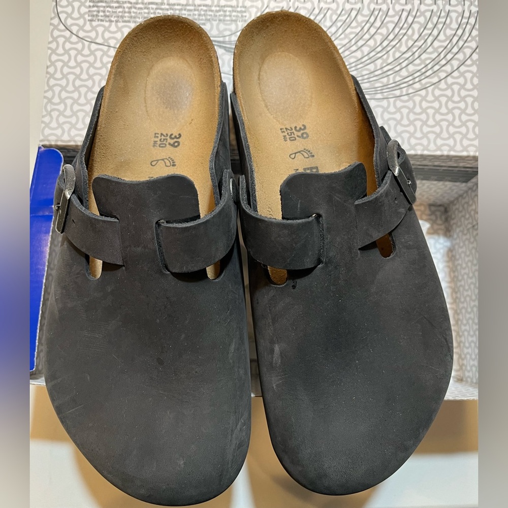 Women’s Birkenstock Boston black nubuck size 39 (ladies 8, men 6)